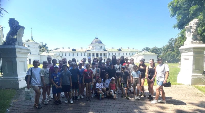 Літо зі спортом і натхненням: у таборі Роменської ДЮСШ ім. В. Гречаного завершилася оздоровча зміна + ФОТО