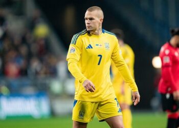 Мудрик розчарував фанатів своїм вчинком перед боєм Усик – Дюбуа