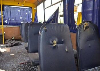 На Сумщині росіяни вдарили по автобусу з цивільними