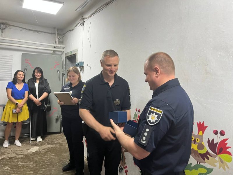 Представники влади привітали поліцейських Шостки з професійним святом