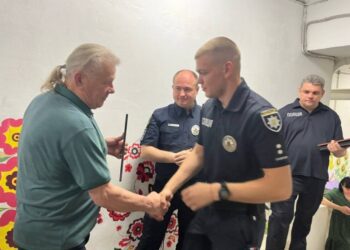 Представники влади привітали поліцейських Шостки з професійним святом