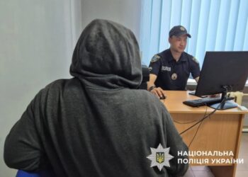 Роменчанин незаконно зберігав вдома автомат і понад сотню набоїв до нього