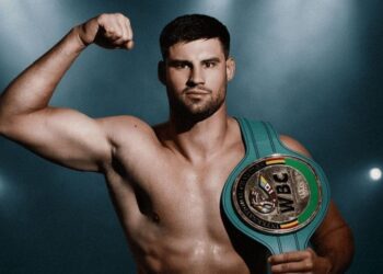 Стало відомо, чому Новицький знявся з бою проти Сіренка