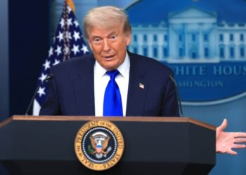 Трамп після розмови з Путіним визнав, що той не збирається зупинятися