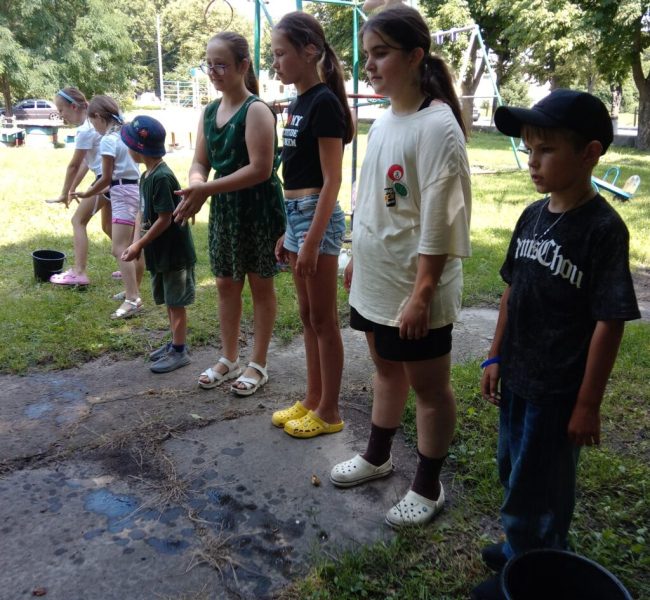У Конотопі бібліотекарі організували для дітей змістовне дозвілля
