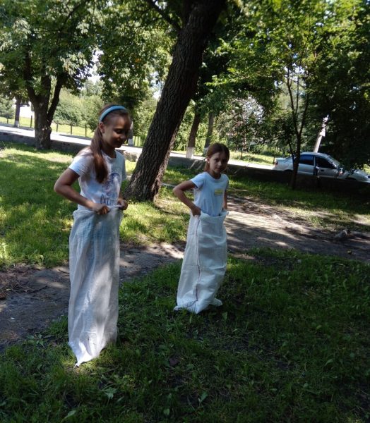 У Конотопі бібліотекарі організували для дітей змістовне дозвілля