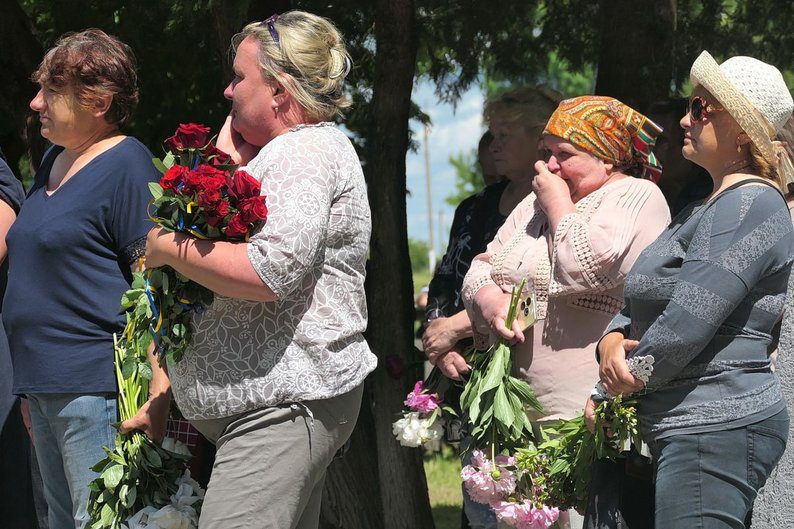 У селі Воздвиженське поховали військовослужбовця Миколу Соломка