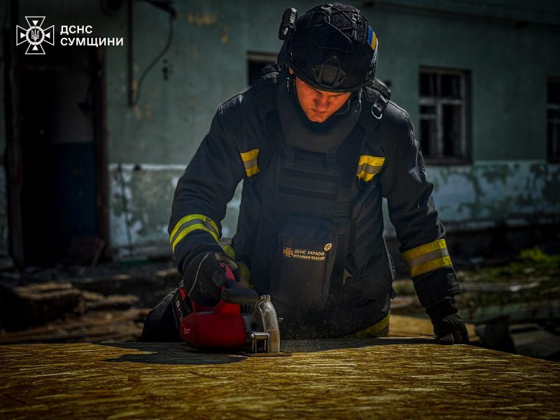 У Шостці рятувальники завершили аварійно-відновлювальні роботи + Фото + Відео