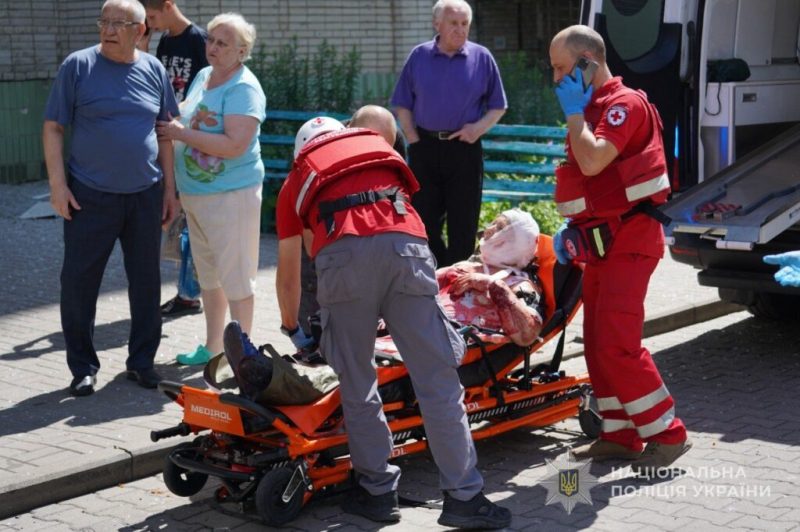 У Сумах внаслідок ворожих ударів одна жінка загинула, троє поранених