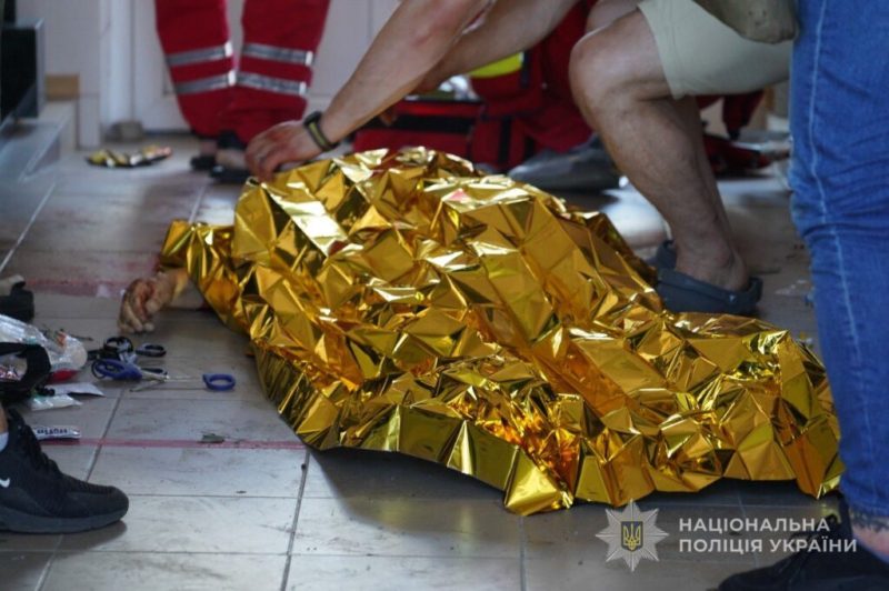 У Сумах внаслідок ворожих ударів одна жінка загинула, троє поранених