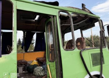 Удар безпілотника по автобусу в Сумській області: 3 загиблих, 19 поранених