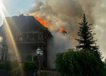 Ворог обстріляв Харківщину: спалахнули пожежі, є поранені