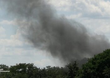 Ворог вдарив із РСЗВ по Новоплатонівці: загорівся магазин, п’ятеро людей загинули, є поранені
