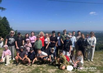 «Пліч-о-пліч: згуртовані громади»: Діти з прикордонної Сумщини відпочили в Бориславській громаді
