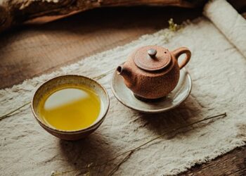 Гарячі напої виявилися головним джерелом мікропластику – дослідження