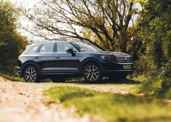 Volkswagen готується зняти з виробництва культовий позашляховик Touareg: названо причину