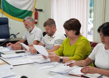 23 ПИТАННЯ РОЗГЛЯНУТО НА ЗАСІДАННІ ВИКОНКОМУ