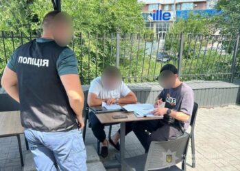 На Сумщині викрили посадовця та заступника директора ТОВ, які заволоділи 1,4 млн бюджетних коштів на будівництві фортифікацій