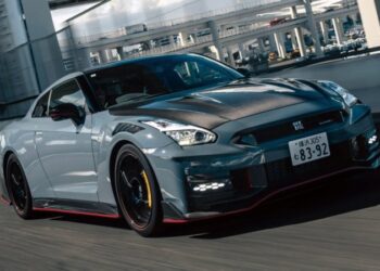 Автовиробник Nissan остаточно завершив випуск культового спорткара після 18 років виробництва