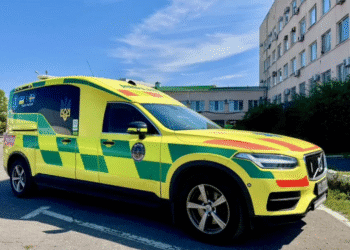 Незвичний медичний автомобіль на базі Volvo XC90 отримав медзаклад на Полтавщині (ФОТО)