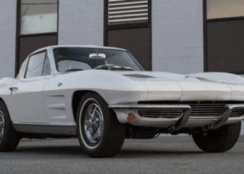 Мінус $26 тисяч і блок у Facebook замість “Корвета”: автолюбителя обвели навколо пальця