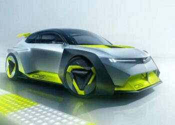 800 “конячок” та 2 секунди до “сотні”: у Мюнхені презентують “заряджений” електрокар Opel