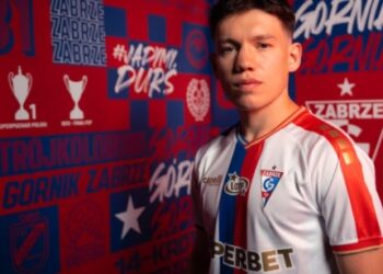 Хлань офіційно перейшов у Гурник Забже, підписавши контракт до літа 2027 року.