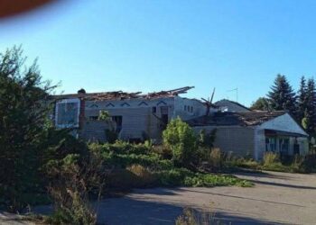 Російські військові зруйнували будинок культури у Новослобідській громаді