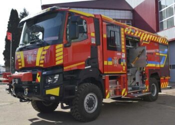 Пожежно-рятувальні автомобілі на базі потужного Renault K 4×4 Medium почали будувати в Україні (ФОТО)