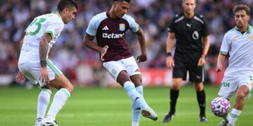 Рома з Довбиком розгромно програла у контрольному матчі Астон Віллі