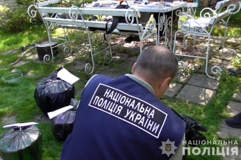 Четверо працівників оборонного підприємства на Сумщині завдали збитків державі у 3,4 млн грн, звинувачення стосовно злочинної групи передано до суду