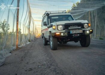 Рятувальники Сумщини отримали броньовані автомобілі для евакуації