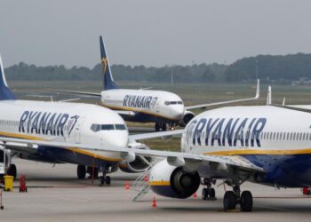 Для пасажирів Ryanair почали діяти нові норми ручної поклажі: подробиці