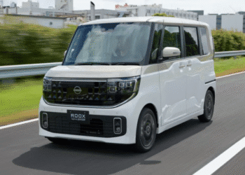 Nissan презентував доступне авто з багатим оснащенням усього за $11 000 (ФОТО)