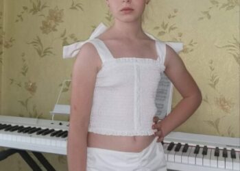 Юна піаністка Шосткинської громади – переможниця Всеукраїнського конкурсу мистецтв