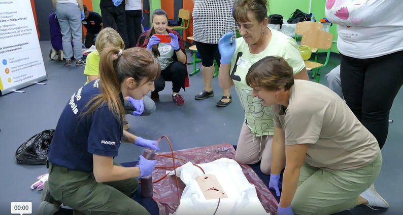 Медики з прикордоння Шосткинщини проходять безкоштовні тренінги з першої допомоги