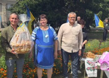 На Конотопщині зустріли звільненого з полону земляка