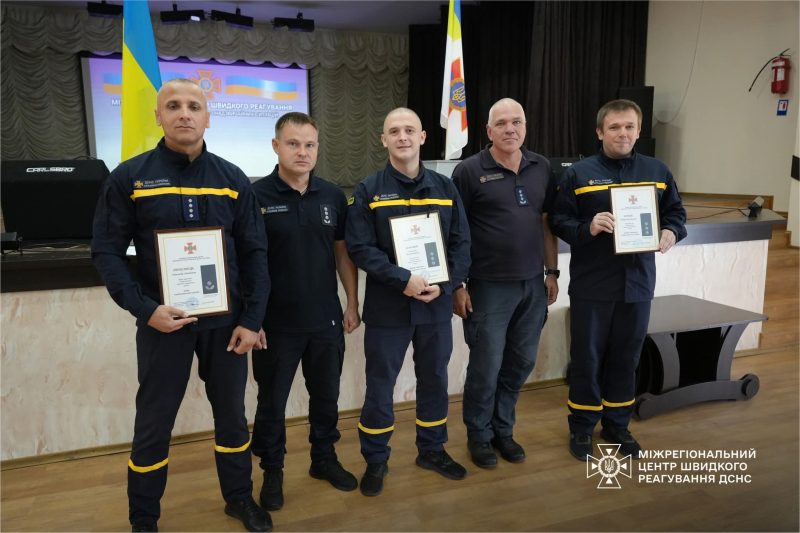 На Роменщині рятувальників МЦШР ДСНС відзначили нагородами та новими званнями