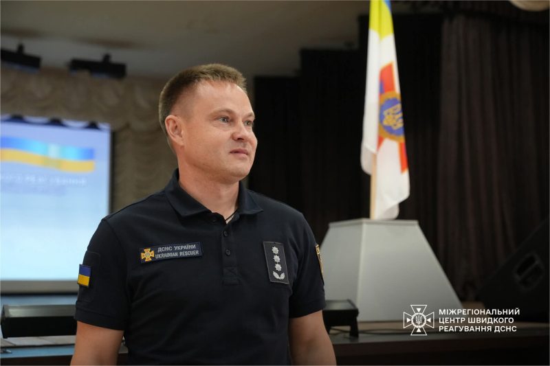 На Роменщині рятувальників МЦШР ДСНС відзначили нагородами та новими званнями