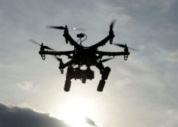 На Сумщині росіяни вдарили по машині з людьми: є постраждалі