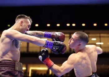 Нік Болл захистив титул у бою з Семом Гудманом