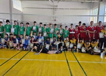 Переможецем обласних змагань з волейболу стала Шосткинська “Барса”