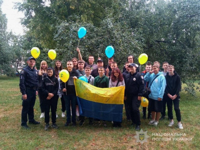 Прапор &mdash; символ незламності: у Конотопі поліцейські провели патріотичний захід для дітей