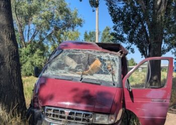 Росіяни атакували FPV-дроном пожежний автомобіль у Костянтинівці: двоє поранених