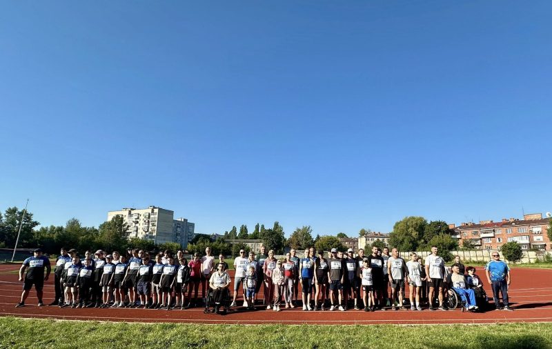 Шостка вперше долучилася до патріотичного забігу «Шаную Воїнів, біжу за Героїв України»