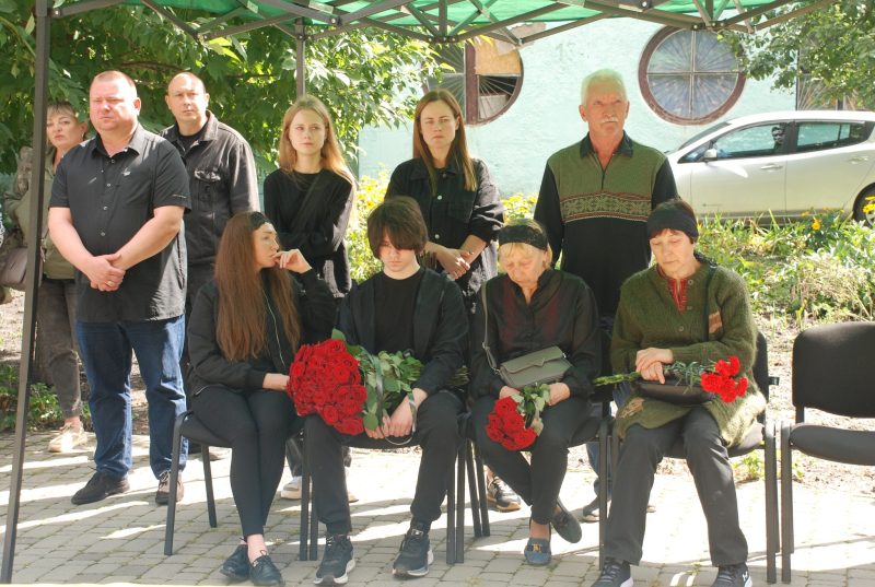 Шосткинська громада провела в останню путь двох захисників України