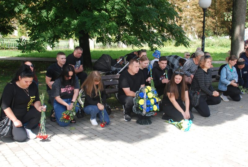 Шосткинська громада провела в останню путь двох захисників України