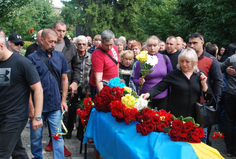Шосткинська громада провела в останню путь двох захисників України