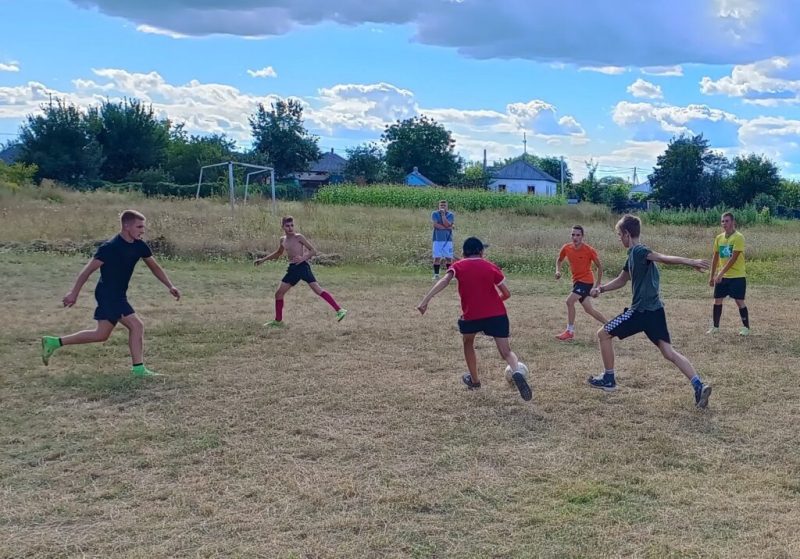 У Конотопі проведено турнір з міні-футболу до Дня молоді