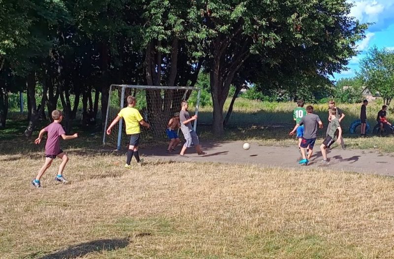 У Конотопі проведено турнір з міні-футболу до Дня молоді